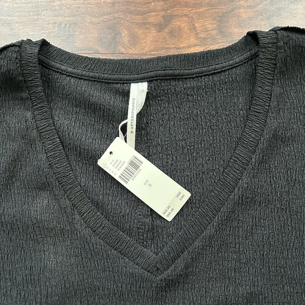 NWT Anthropologie Crinkle Crepe Top V-Neck Long Sleeve Stretch 
Black Size Small - Picture 2 of 5